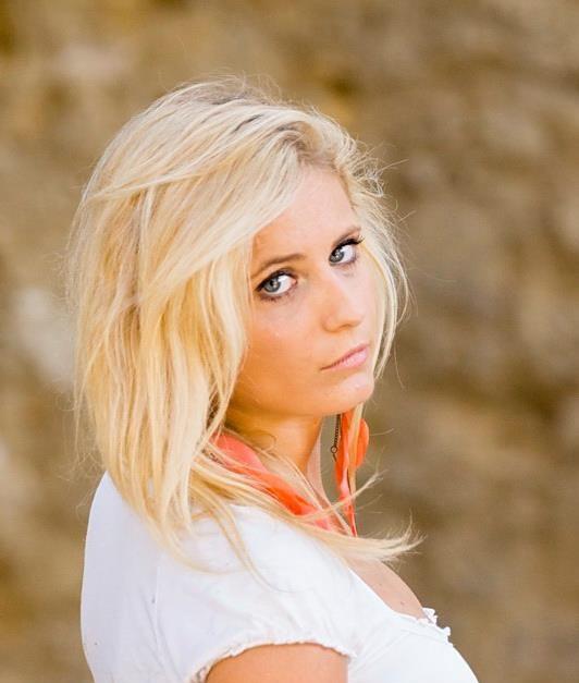  Alix