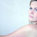 Regard sur épaule