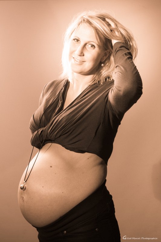 La beauté de la femme avant de la naissance